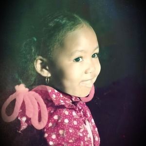 Meet your Posher, Kwenita